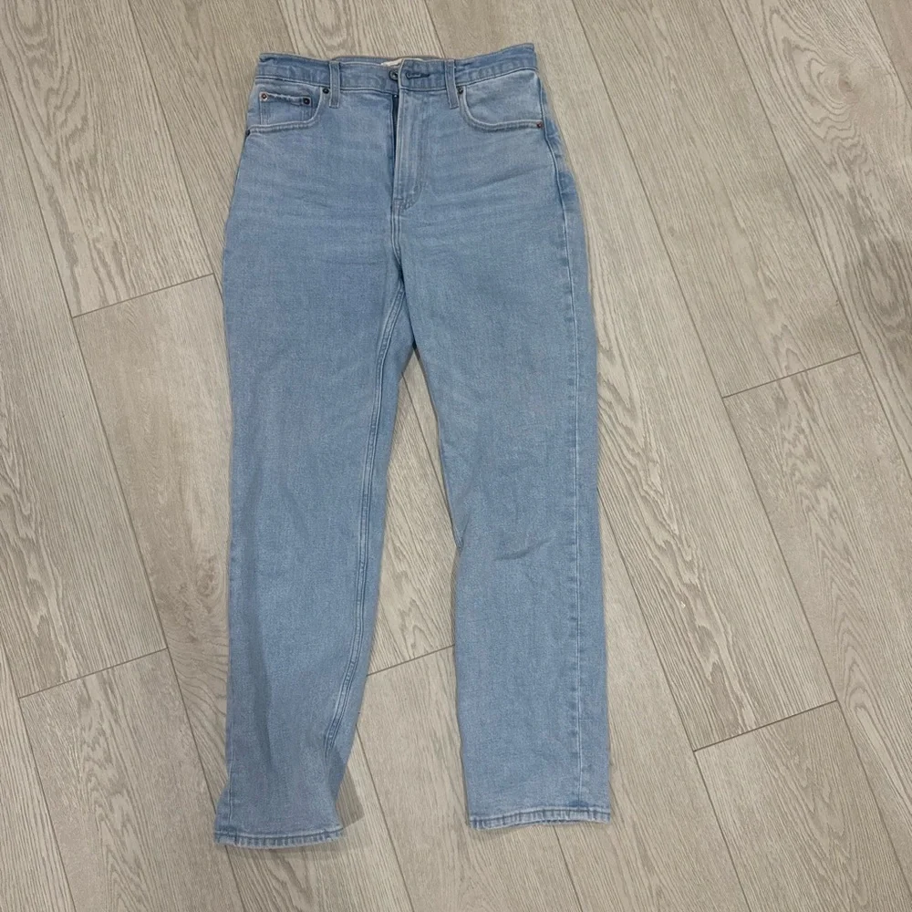 ABERCROMBIE AND FITCH JEANS 4 - Picture 6 of 8
